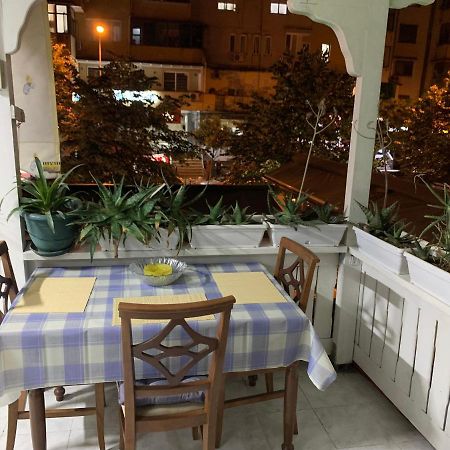 Veranda Apartment Tirana Buitenkant foto