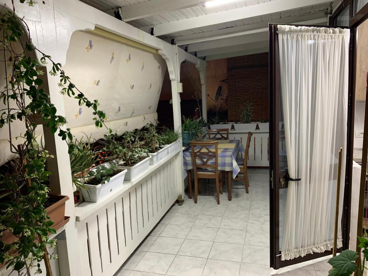 Veranda Apartment Tirana Buitenkant foto
