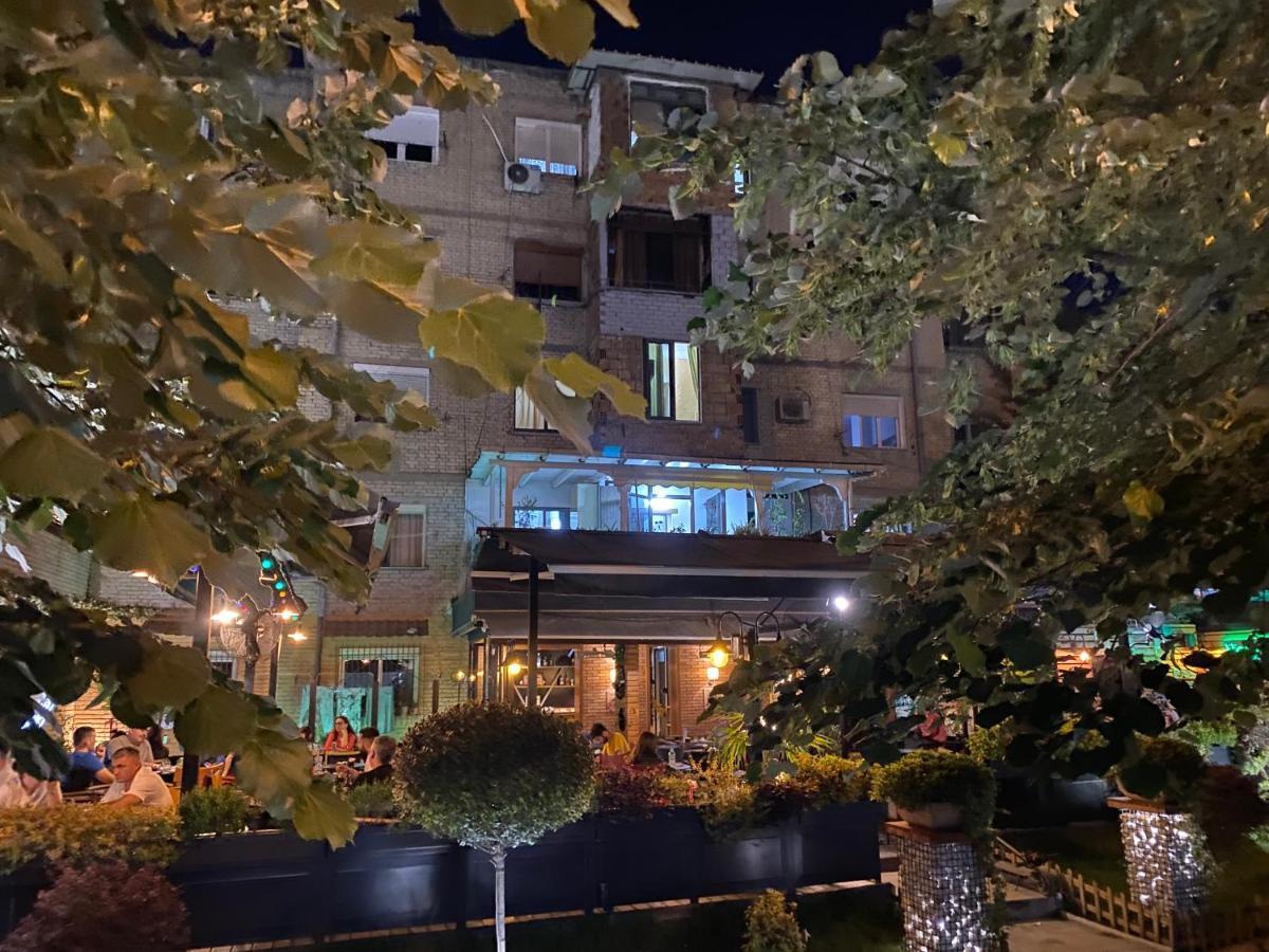 Veranda Apartment Tirana Buitenkant foto